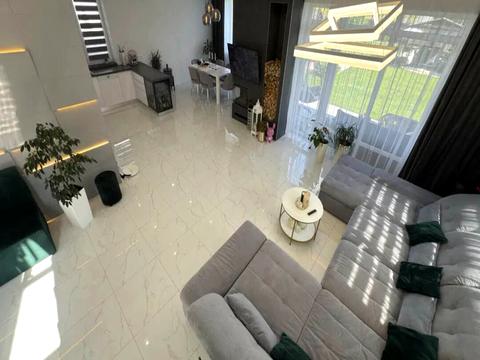 будинок за адресою с. Зазим'я, Київська вул.