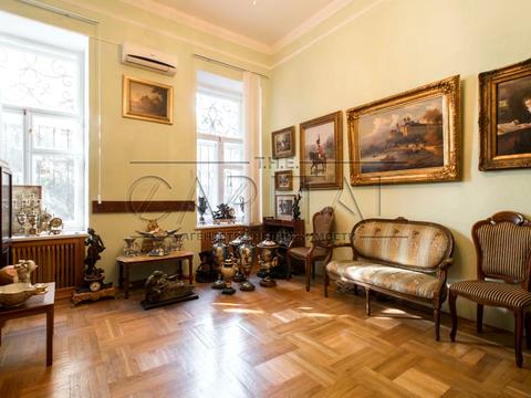 комерційна за адресою Ольгинська вул., 2/11