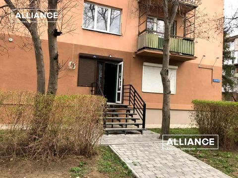 комерційна за адресою Української Перемоги вул., 27