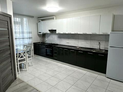 квартира за адресою Білогірська вул., 18