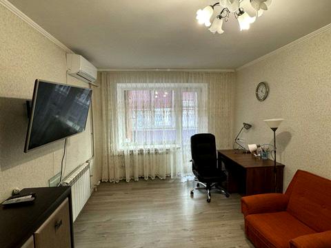 квартира за адресою Академіка Янгеля вул., 12