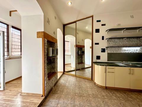 квартира по адресу Братская ул., 5