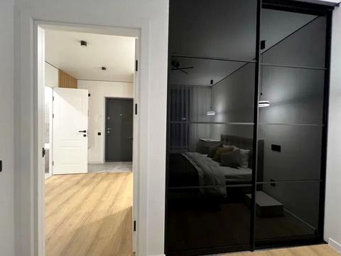 квартира по адресу Крайковского ул., 1
