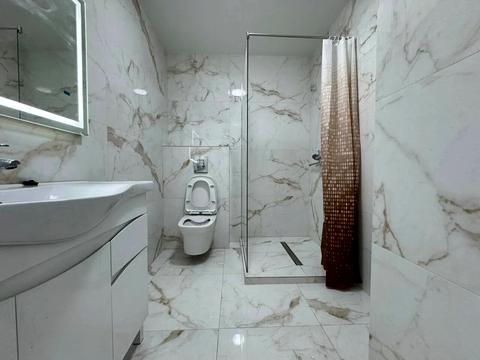 квартира за адресою Степана Бандери вул., 77-Б