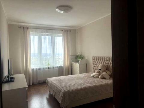 квартира за адресою Ревуцького вул., 54