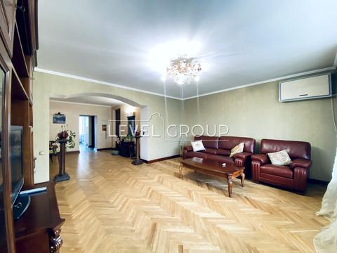 квартира за адресою Тарасівська вул., 21