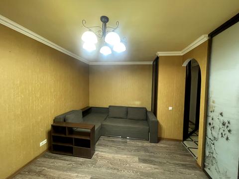 квартира по адресу Салютная, 17