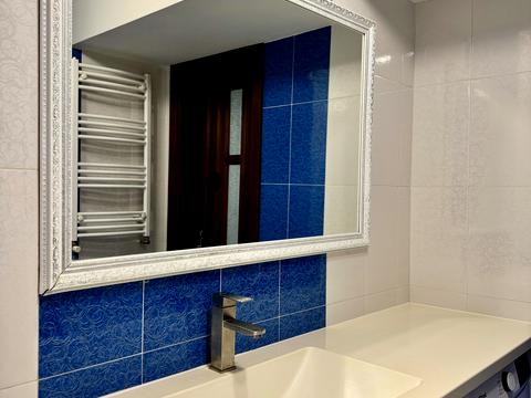 квартира за адресою В'ячеслава Чорновола вул., 93е