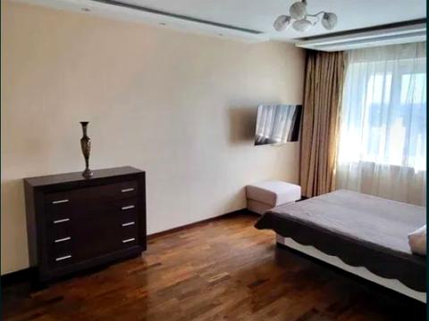 квартира за адресою Академіка Єфремова вул. (Командарма Уборевича), 29/22