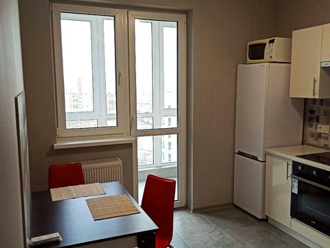 квартира по адресу Ревуцкого ул., 40-В