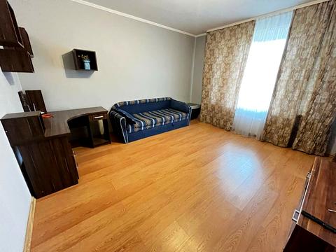 квартира за адресою Зодчих вул., 14