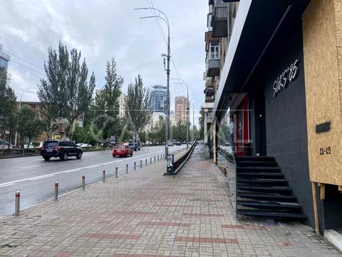 комерційна за адресою Лесі Українки бульв., 6