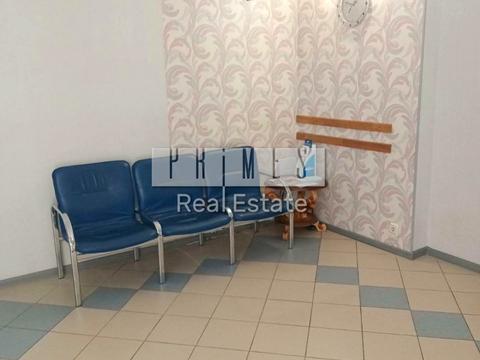 комерційна за адресою Героїв Оборони вул., 7