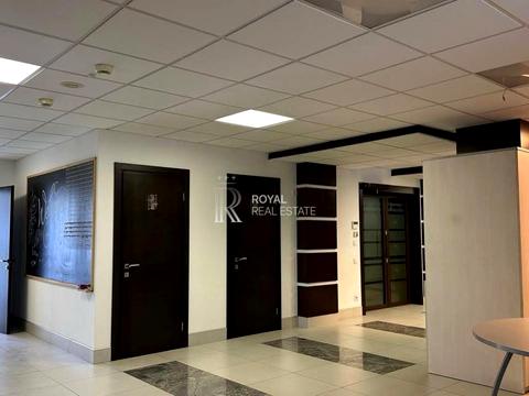комерційна за адресою Науки просп., 1/2