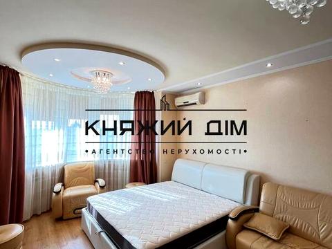 квартира за адресою Срібнокільська вул., 1
