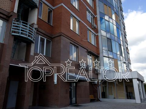 комерційна за адресою Отакара Яроша вул., 16а