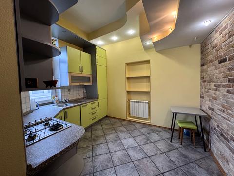 квартира за адресою Богдана Хмельницького вул., 50