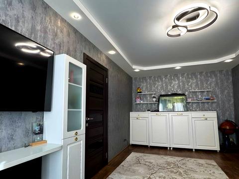 квартира по адресу Любарского ул., 84-А