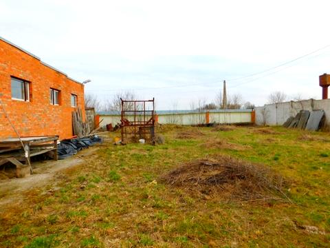 комерційна за адресою Вишнева, 8