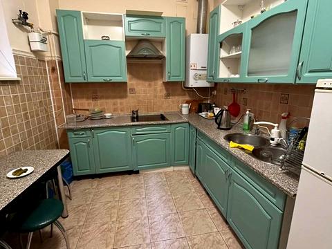комерційна за адресою Михайла Туган-Барановського вул., 30