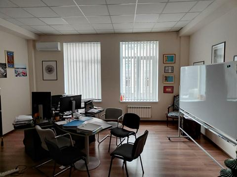 комерційна за адресою Глибочицька вул., 40