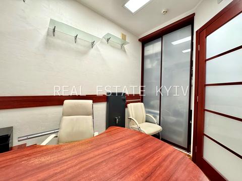 комерційна за адресою В'ячеслава Липинського вул. (Чапаєва), 9