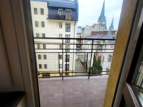 квартира за адресою Голубовича С., 37