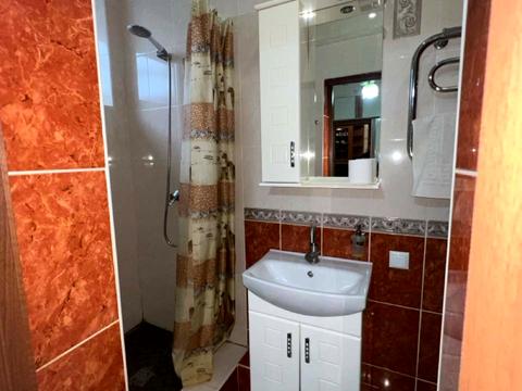 квартира за адресою Виноградна, 8