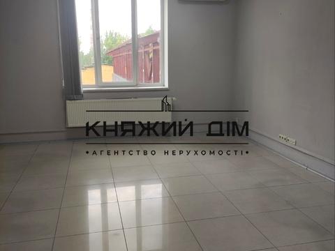 комерційна за адресою Охтирський пров., 3