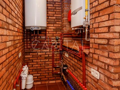 будинок за адресою Набережна вул.