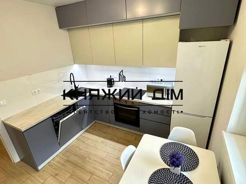 квартира по адресу Ревуцкого ул., 40-Б