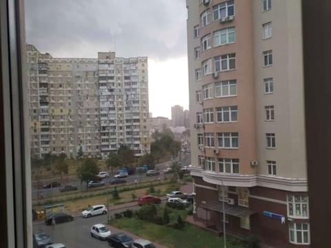 квартира за адресою Драгоманова вул., 38