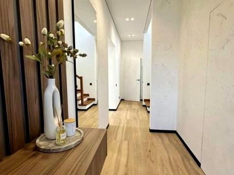 дом по адресу Київська