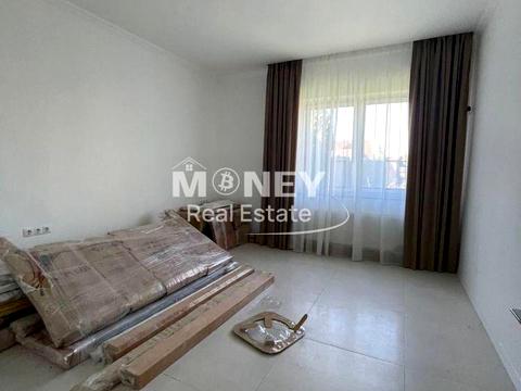 будинок за адресою с. Нові Петрівці, Нові Петрівці