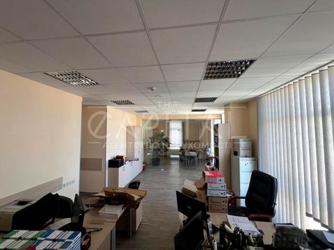 комерційна за адресою Антоновича вул. (Горького), 33в
