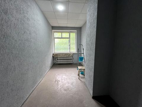 комерційна за адресою Незалежності вул. (Титова), 18-А