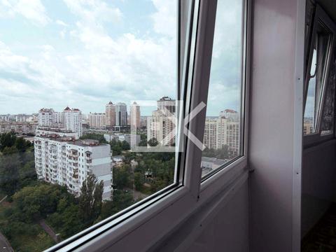 квартира за адресою Володимира Івасюка просп. (Героїв Сталінграду), 27-А