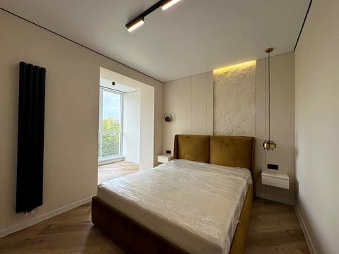 квартира за адресою Героїв крут, 4/1