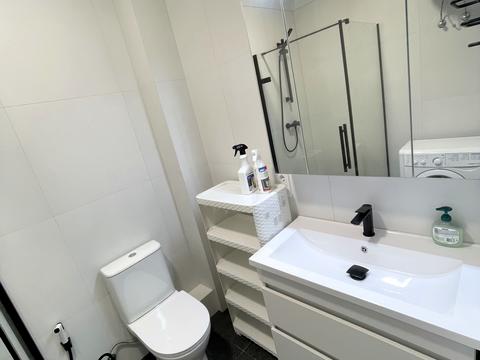 квартира за адресою Набережно-Рибальська вул., 27