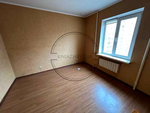 квартира за адресою Ревуцького вул., 7