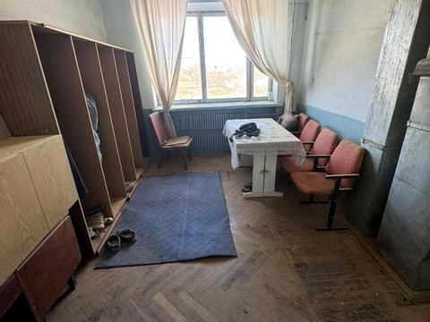 комерційна за адресою Шкільна вул., 1