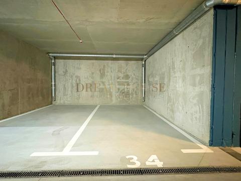 паркоместо по адресу Леси Украинки ул., 3