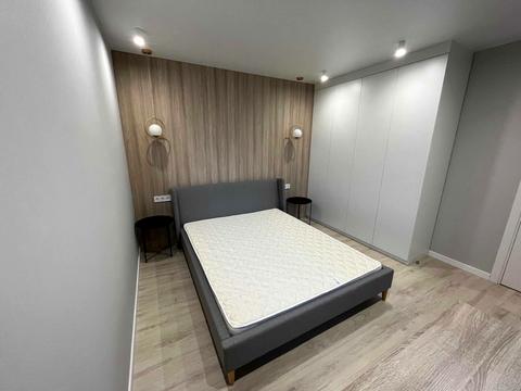 квартира за адресою Дніпровська набережна вул., 18-Б