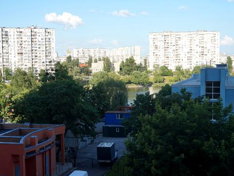 квартира по адресу Павла Тычины просп., 18-Б