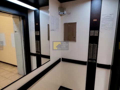 квартира за адресою В'ячеслава Чорновола вул., 25