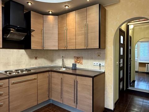 квартира по адресу Драгоманова ул., 1-К