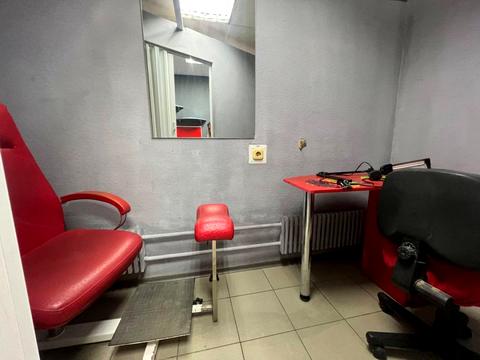 комерційна за адресою Соборності України вул., 233