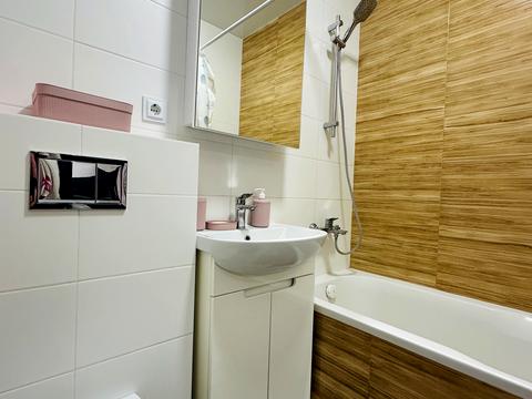 квартира за адресою Соборна, 105