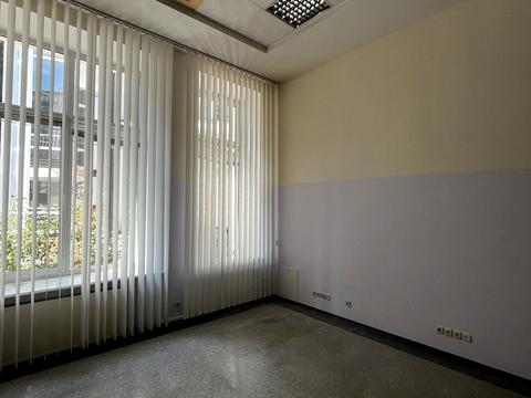 коммерческая по адресу Владимира Моссаковского ул. (Клари Цеткін), 1