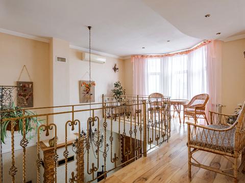 будинок за адресою виноградна, 2